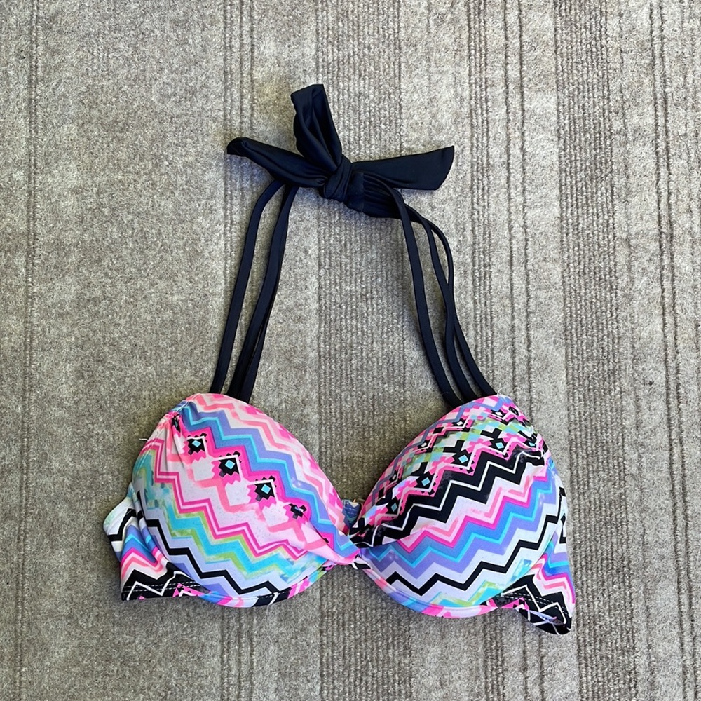 Multi Color Geo Chevron Printed Push Up Bikini Top With Back Clasp